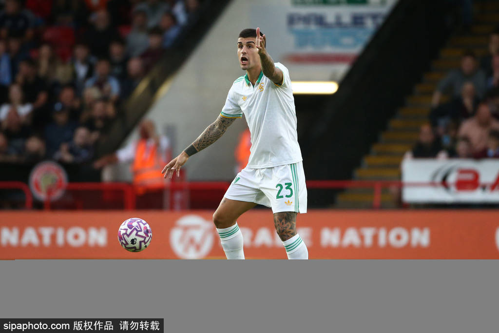 托马斯加盟比利亚雷亚尔！32岁中场为何选择西甲新挑战？